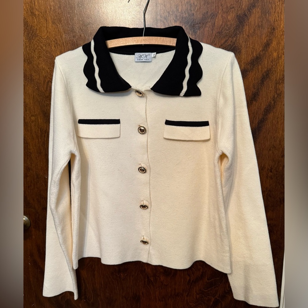 Beautiful ANNA KAY cardigan ladie's sweater.